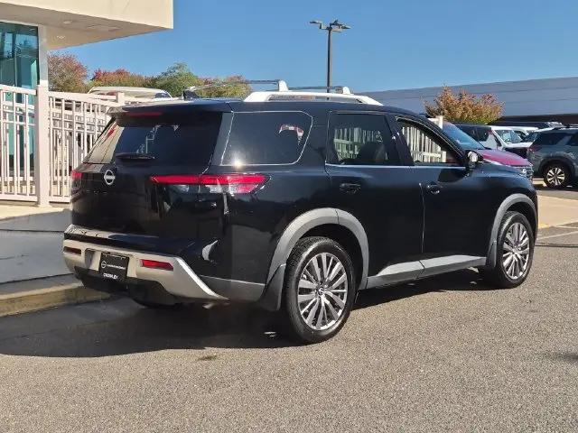 2024 Nissan Pathfinder SL 4WD