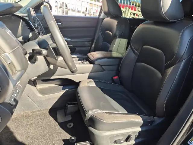 2024 Nissan Pathfinder SL 4WD