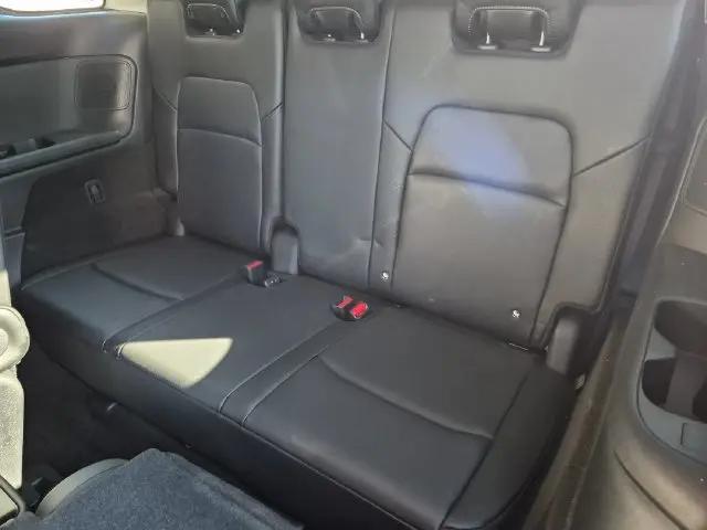2024 Nissan Pathfinder SL 4WD