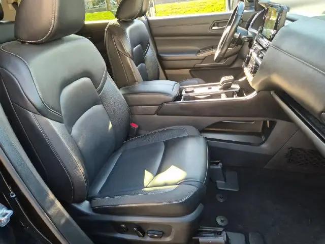2024 Nissan Pathfinder SL 4WD