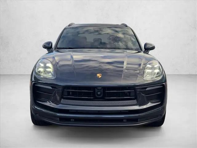 2025 Porsche Macan T