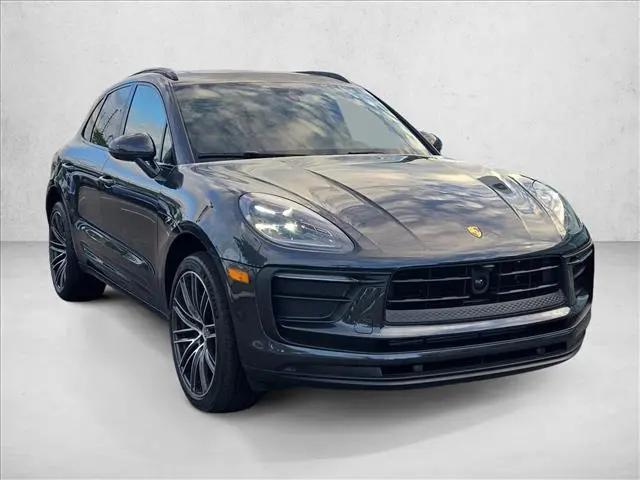 2025 Porsche Macan T
