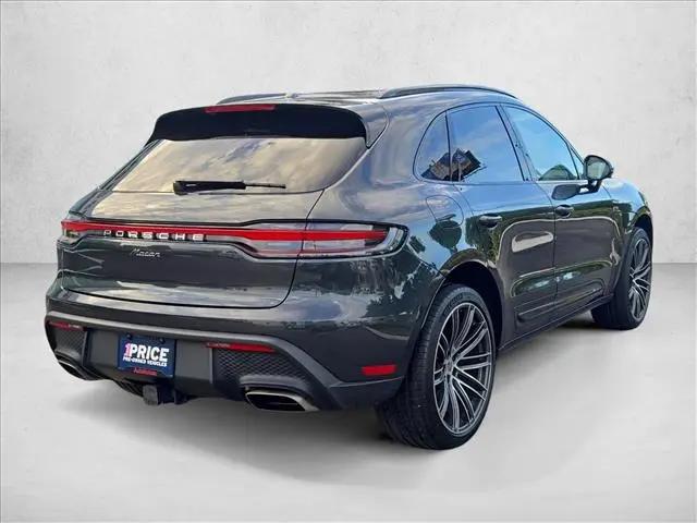 2025 Porsche Macan T