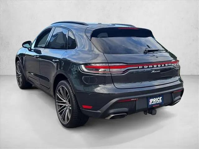2025 Porsche Macan T