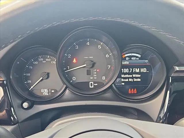2025 Porsche Macan T
