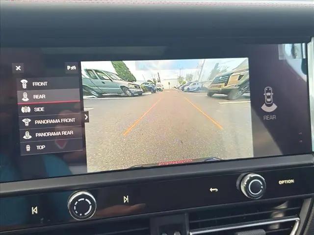 2025 Porsche Macan T