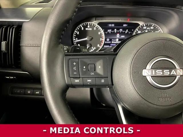 2025 Nissan Pathfinder SL FWD