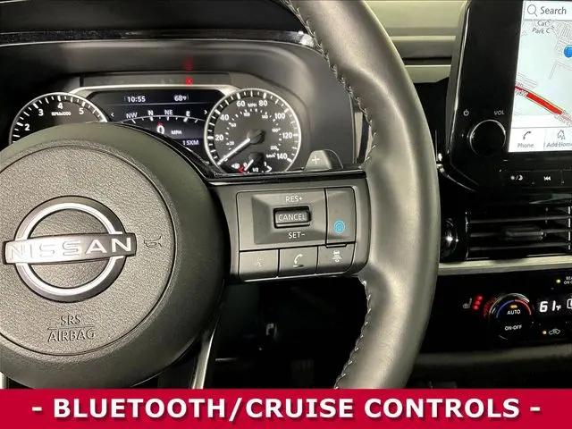 2025 Nissan Pathfinder SL FWD