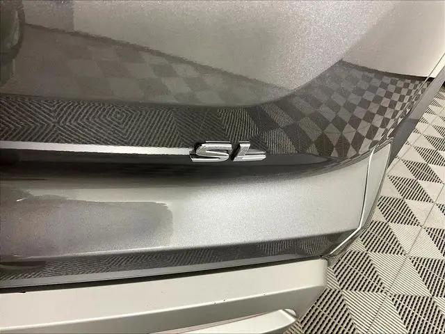 2025 Nissan Pathfinder SL FWD