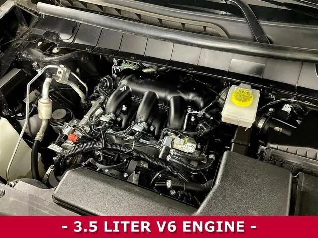 2025 Nissan Pathfinder SL FWD
