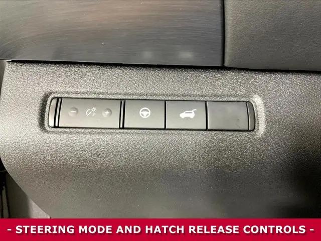 2025 Nissan Pathfinder SL FWD