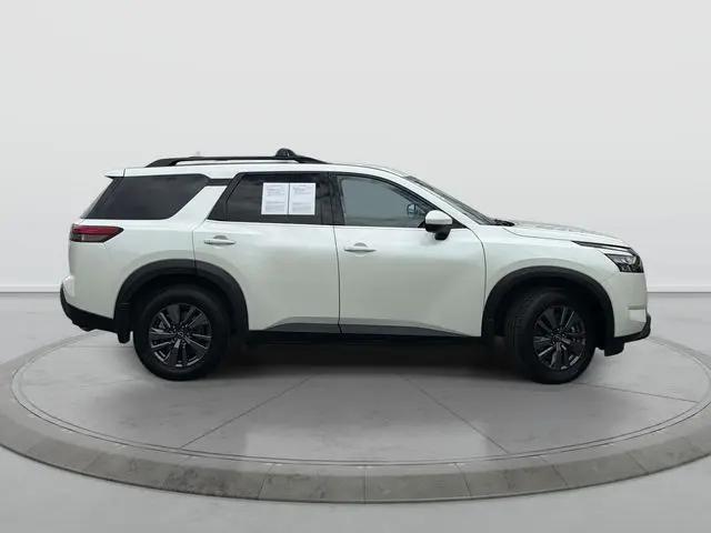 2023 Nissan Pathfinder SV 4WD