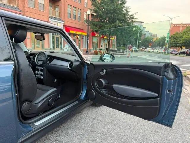 2010 MINI Cooper Cooper