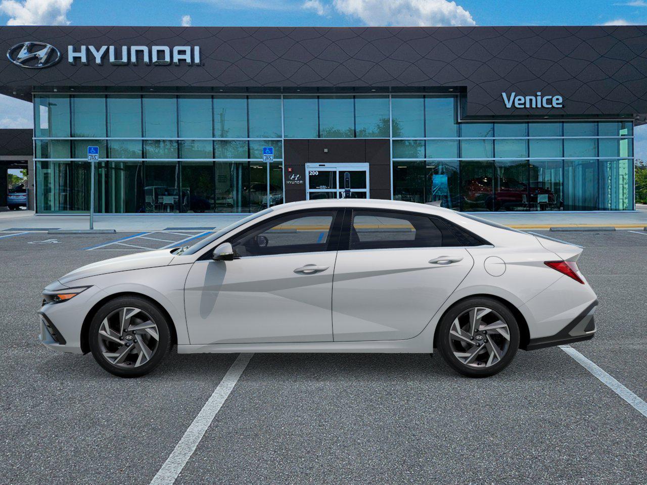 2026 Hyundai ELANTRA HYBRID Limited - Image 3