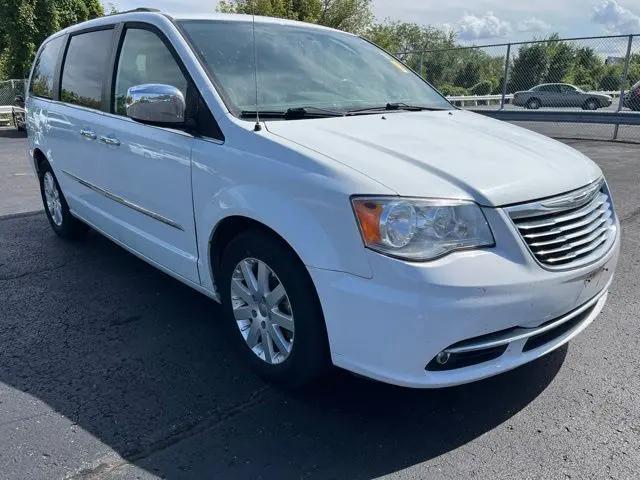 2016 Chrysler Town & Country Touring for sale in Cedar Falls, IA
