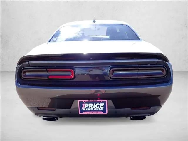 2016 Dodge Challenger R/T Plus