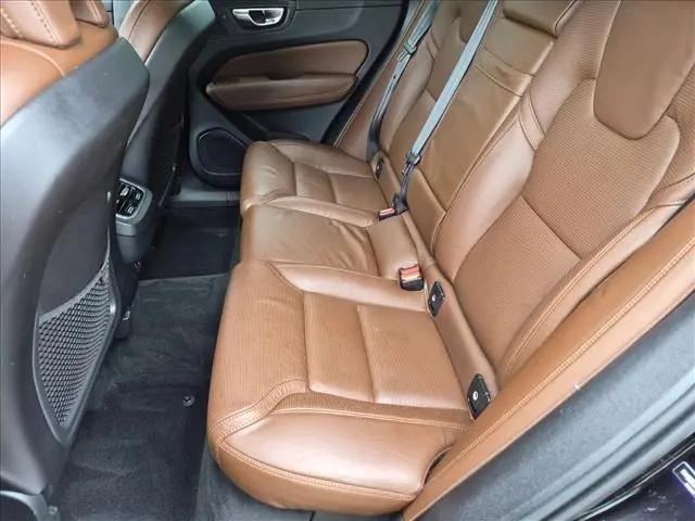 2021 Volvo XC60 T5 Inscription