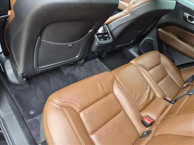 2021 Volvo XC60 T5 Inscription