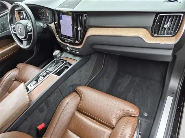 2021 Volvo XC60 T5 Inscription