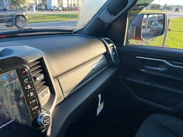 2025 Ram 1500 Big Horn Crew Cab 4x4 57 Box