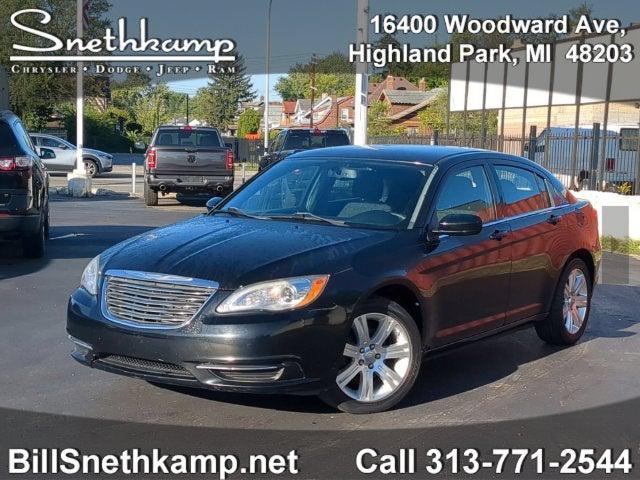 2012 Chrysler 200 Touring for sale in Highland Park, MI