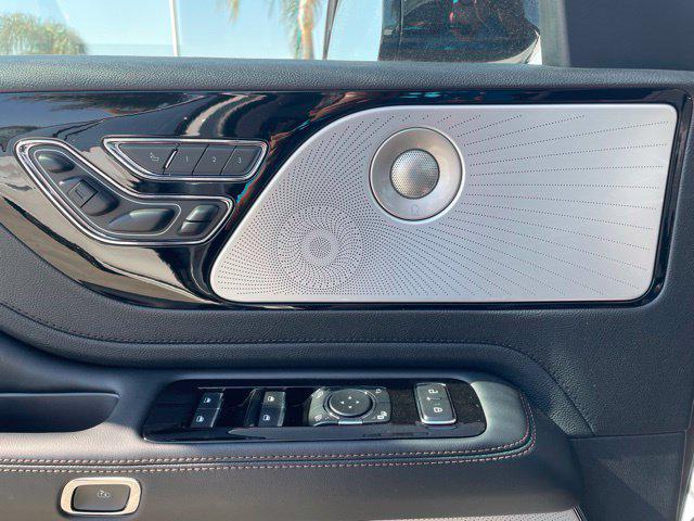 2027 Lincoln Aviator Reserve
