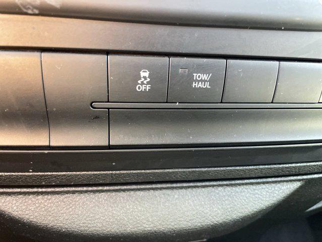 2024 Ram 1500 Classic SLT Quad Cab 4x2 64 Box