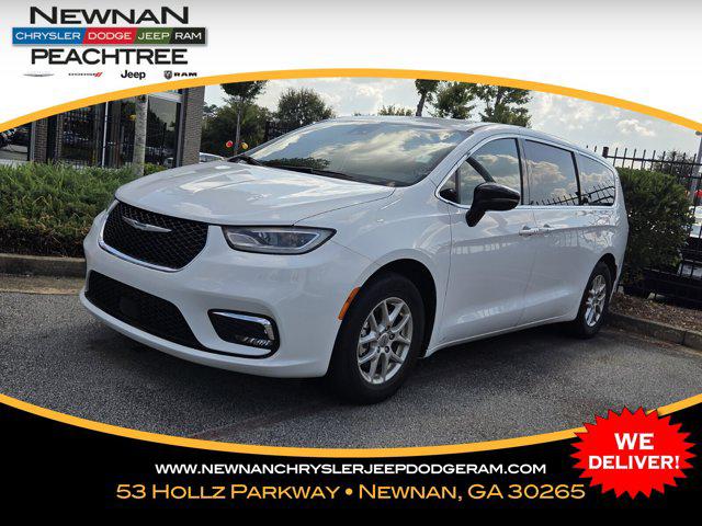 2025 Chrysler Pacifica Select for sale in Newnan, GA