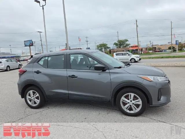 2021 Nissan Kicks S Xtronic CVT