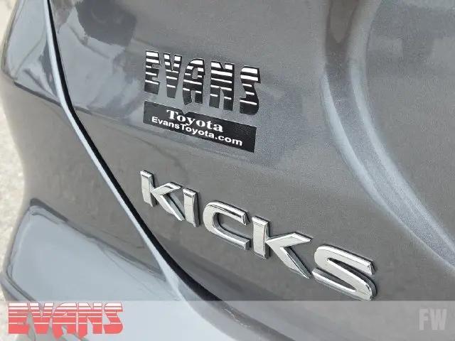 2021 Nissan Kicks S Xtronic CVT