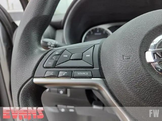 2021 Nissan Kicks S Xtronic CVT