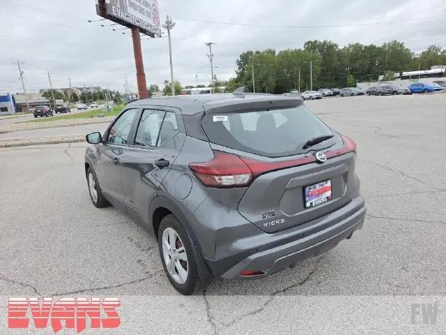 2021 Nissan Kicks S Xtronic CVT