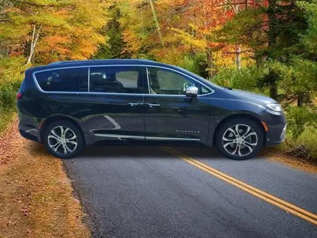2022 Chrysler Pacifica Pinnacle