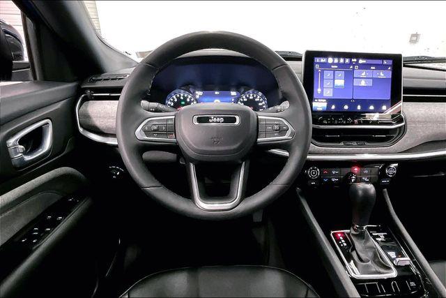 2024 Jeep Compass Latitude Lux FWD