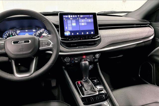 2024 Jeep Compass Latitude Lux FWD