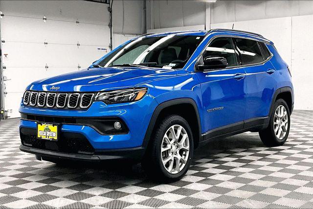 2024 Jeep Compass Latitude Lux FWD