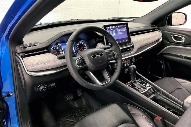 2024 Jeep Compass Latitude Lux FWD