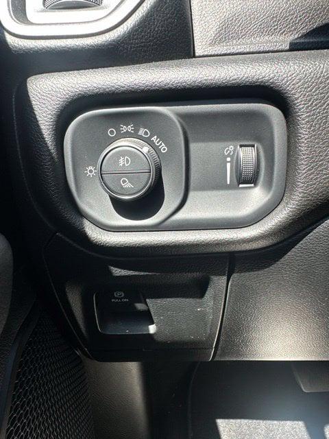 2024 Ram 1500 Tradesman Quad Cab 4x4 64 Box