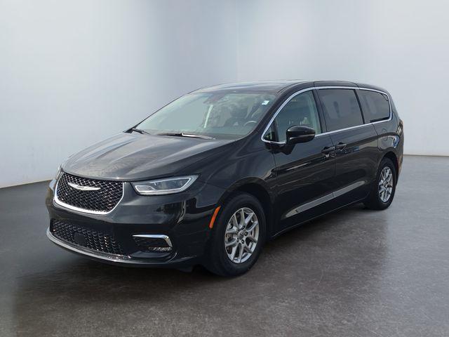 2024 Chrysler Pacifica Touring L for sale in Danville, IL