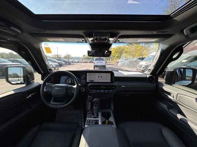 2024 Toyota Land Cruiser Base 2024 Toyota Land Cruiser Base
