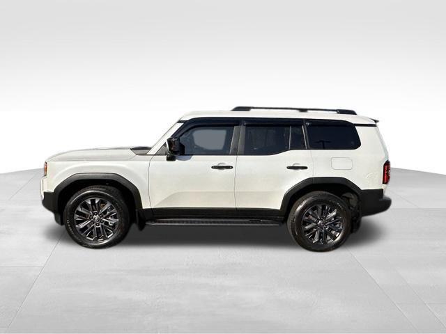 2024 Toyota Land Cruiser Base 2024 Toyota Land Cruiser Base