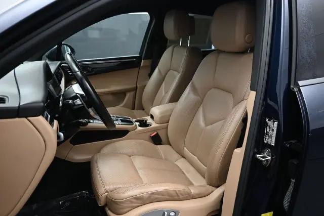 2019 Porsche Macan Macan