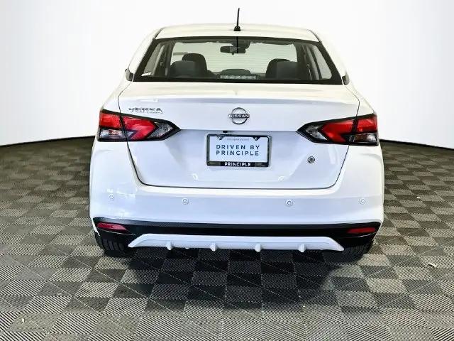 2024 Nissan Versa 1.6 S