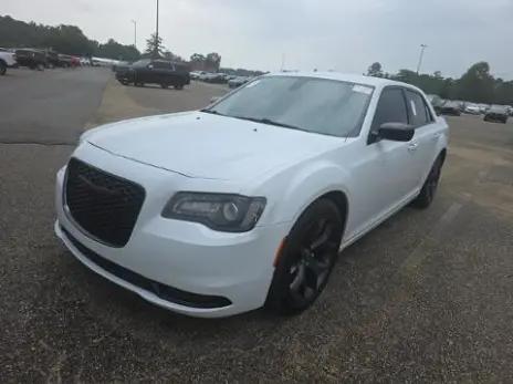 2020 Chrysler 300 Touring for sale in Shiloh, IL