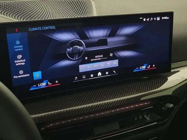 2025 BMW M2 Standard