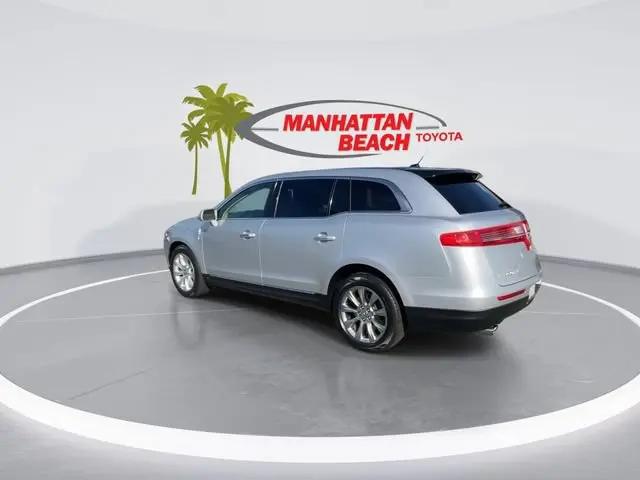 2018 Lincoln MKT Reserve