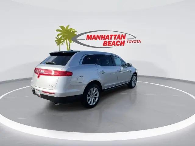 2018 Lincoln MKT Reserve