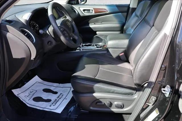 2016 Nissan Pathfinder Platinum