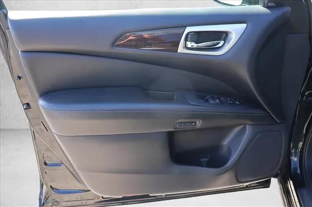2016 Nissan Pathfinder Platinum