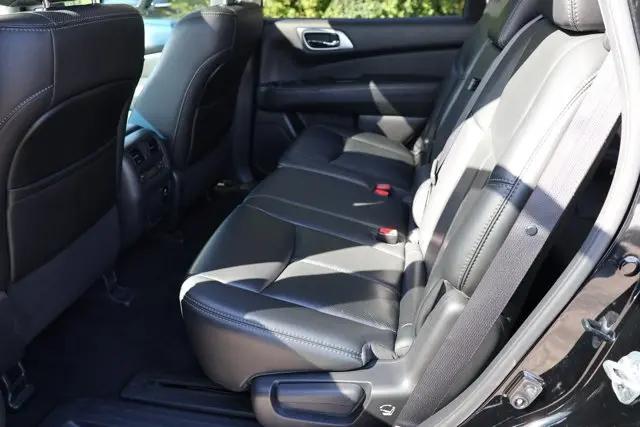 2016 Nissan Pathfinder Platinum